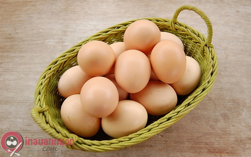 Chọn loại trứng có lớp vỏ dài, kích thước trung bình